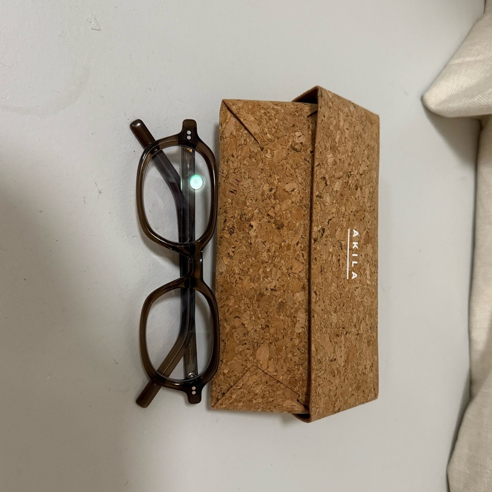Akila Brown PYSCHE Glasses